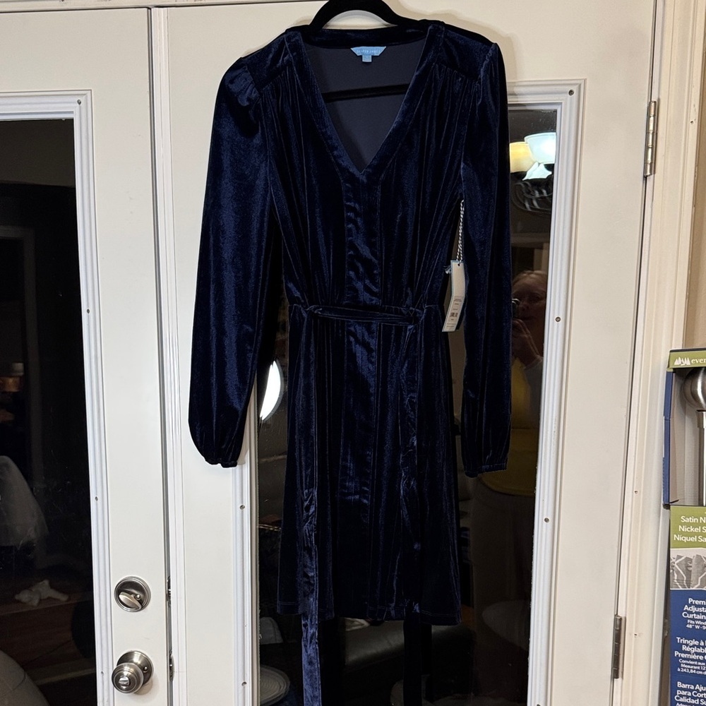 NWT Draper James Navy Long Velvet Long Sleeve Dress size small